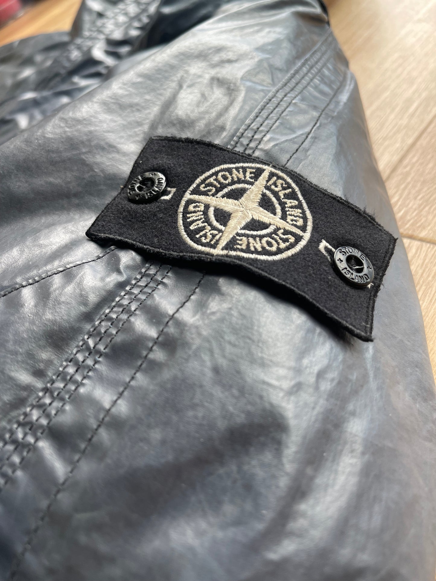 Stone Island 2011 Dark Blue Color Change Ice Down Jacket (L)
