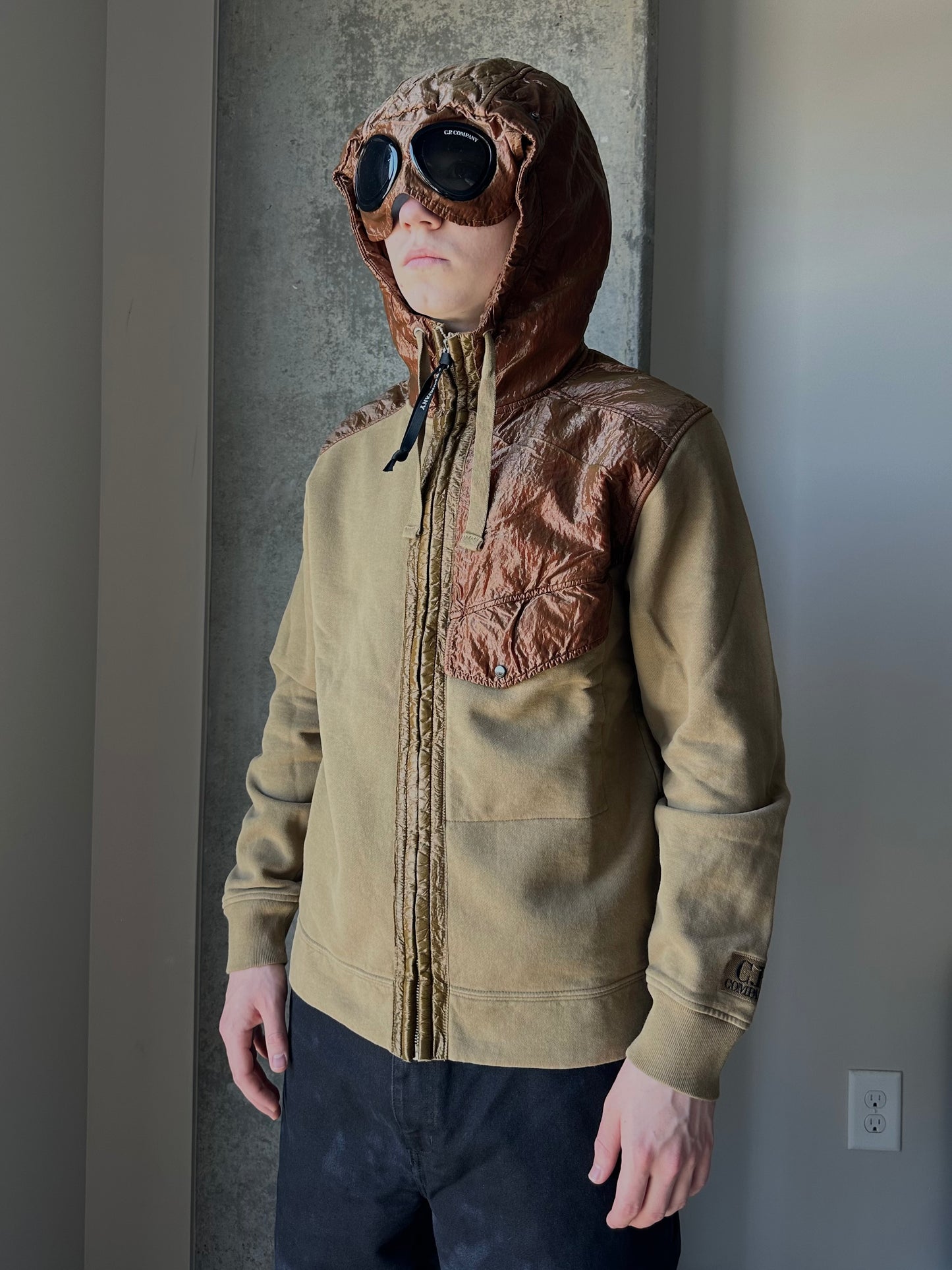 C.P. Company Camel Cotton Fleece Full Zip Goggle Hoodie (M)