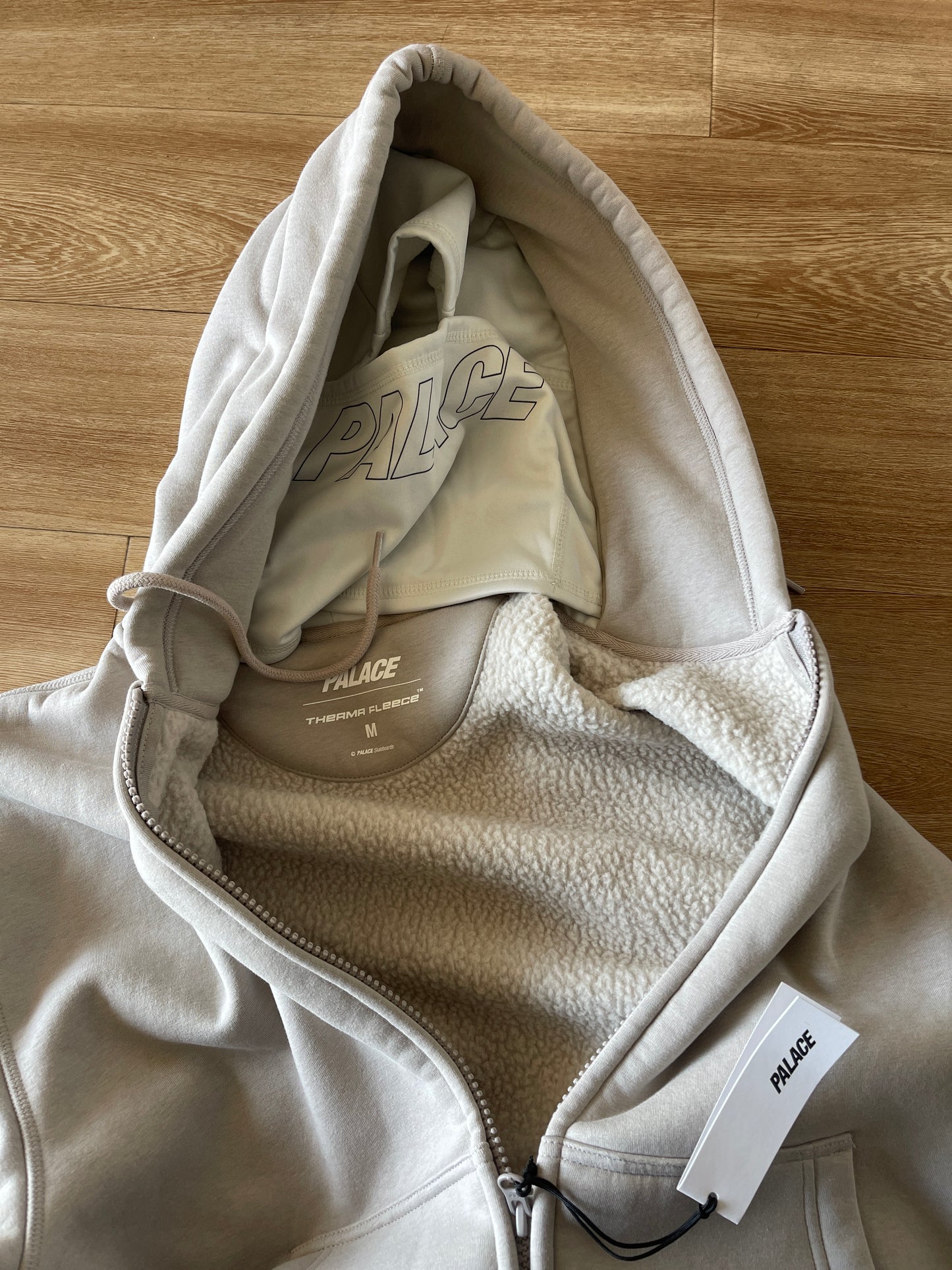 Palace Facemask Thermal Hood ‘Stoney Grey’ (M)